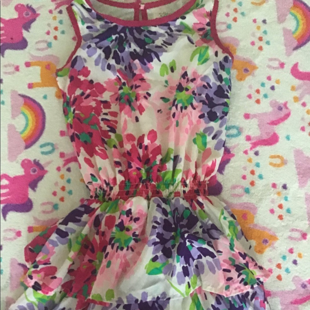 Dress with a lot of colors